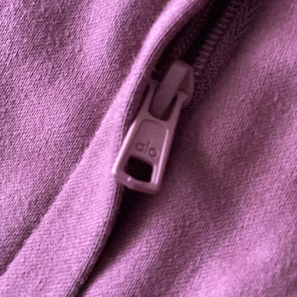 ALO Yoga Show Off Cargo Wide Leg Trouser, Burgundy Truffle Small - Picture 9 of 12